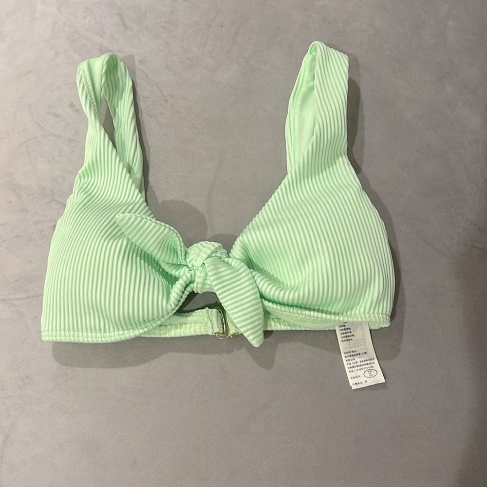 Hollister Women’s lime green bikini top size xx small women’s